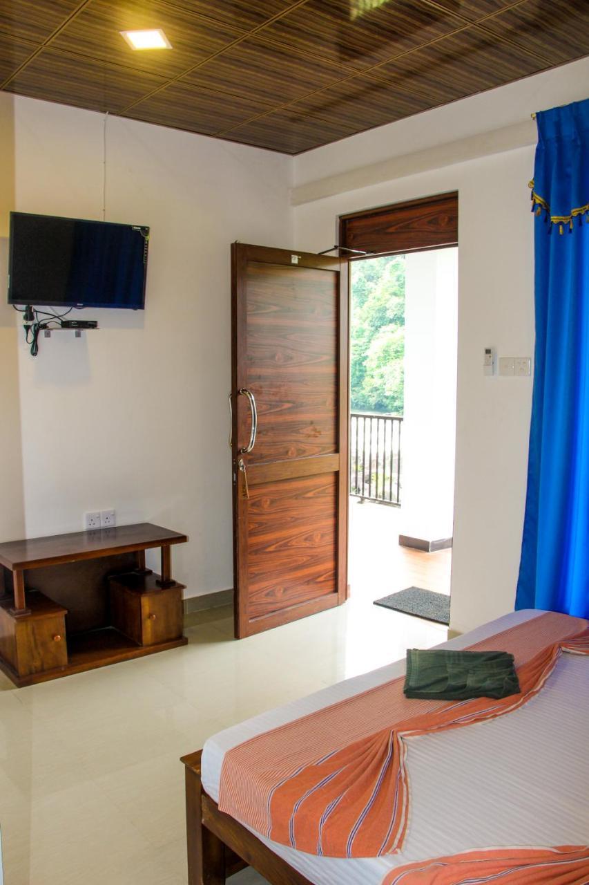 Adventure Base Camp Hotel Kitulgala Kültér fotó